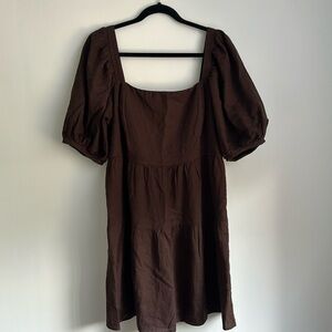 House of Harlow brown dress. 55% linen. Worn once. Size M.